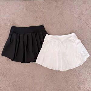 TWO Old Navy Pleated Black/White Tennis Skirts/Skorts Size Medium